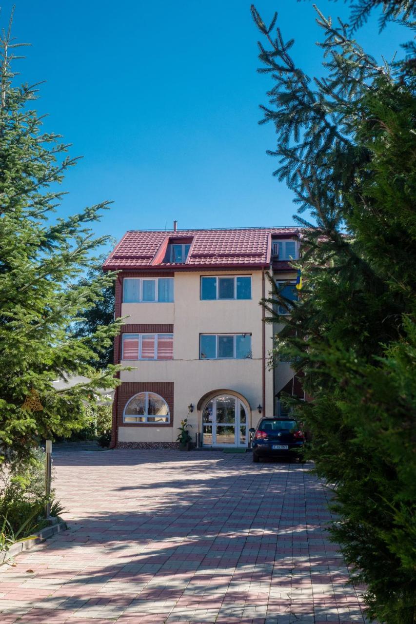 Pension Motanul Galanton Снагов Экстерьер фото