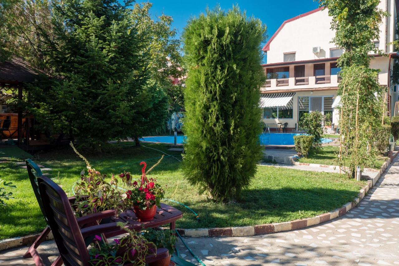 Pension Motanul Galanton Снагов Экстерьер фото